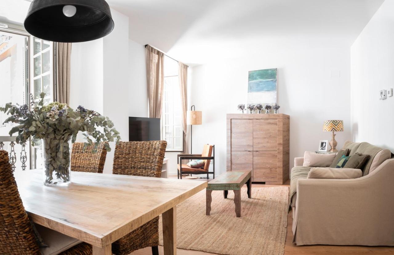 Apartamento De Lujo En Plaza Del Teatro Apartment มาลากา ภายนอก รูปภาพ