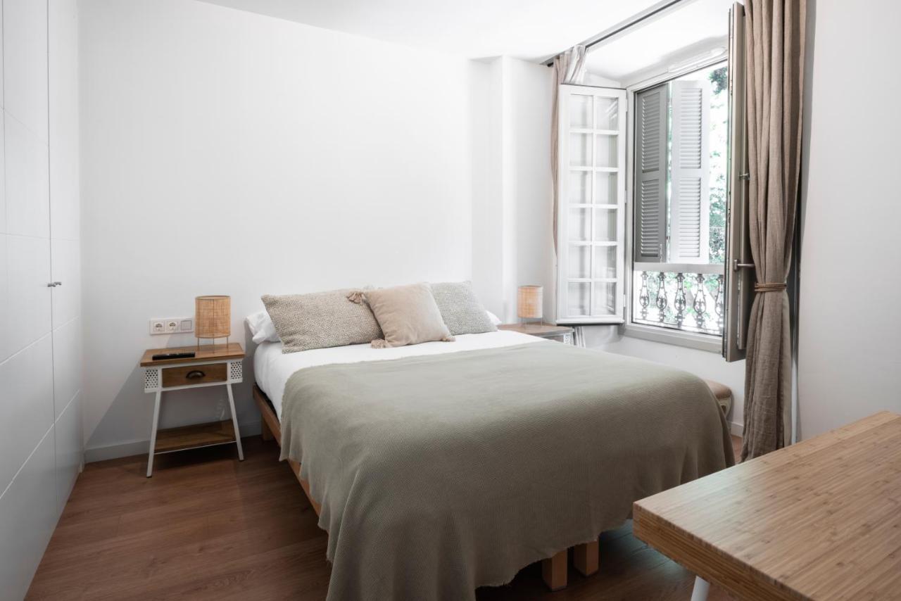 Apartamento De Lujo En Plaza Del Teatro Apartment มาลากา ภายนอก รูปภาพ